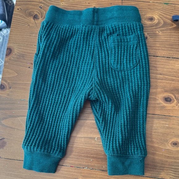 Assorted Bottoms Set 12 months - Picture 5 of 16